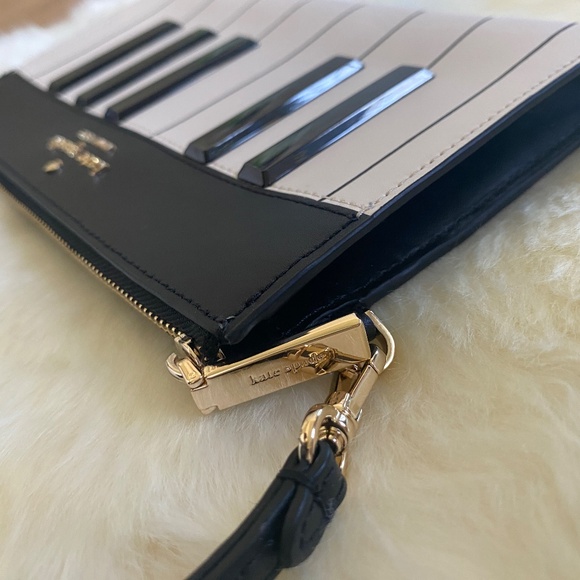 Kate Spade Black and Cream Piano Clutch - Picture 4 of 8